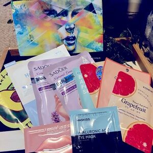 Face Mask Set 8 mask, bag, and one eye and lip mask NWT